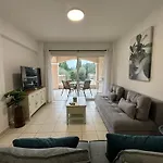 Cozy In Beautiful Complex