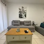 Cozy In Beautiful Complex *