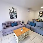 Cozy In Beautiful Complex Apartment Paphos