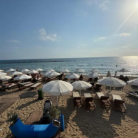 Cozy In Beautiful Complex