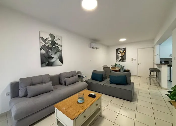 Cozy In Beautiful Complex Apartmán Paphos