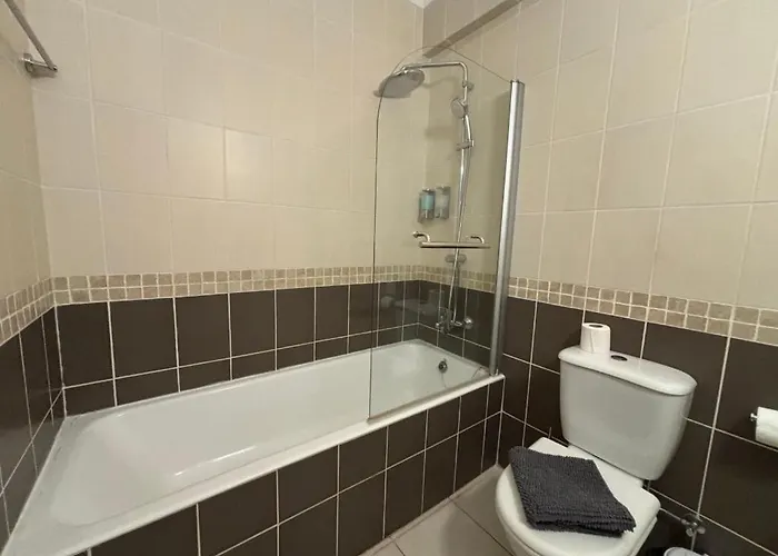 Cozy In Beautiful Complex *