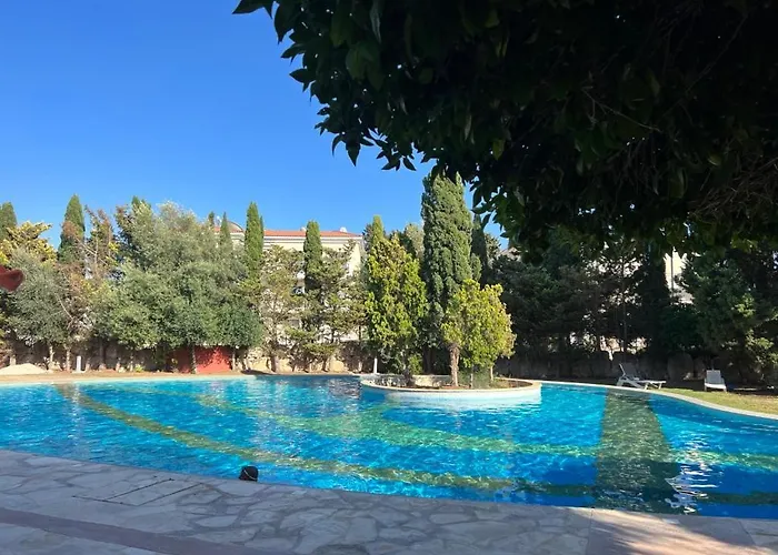 Cozy In Beautiful Complex Paphos