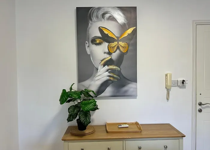 Cozy In Beautiful Complex